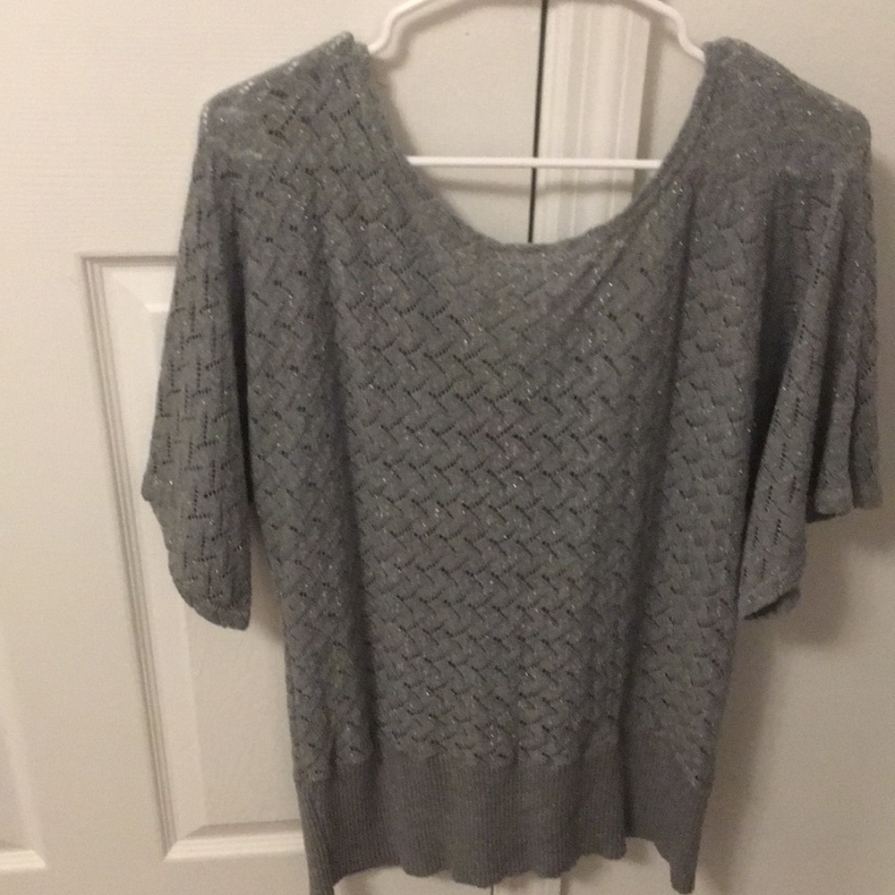 Top - Picture 2 of 2